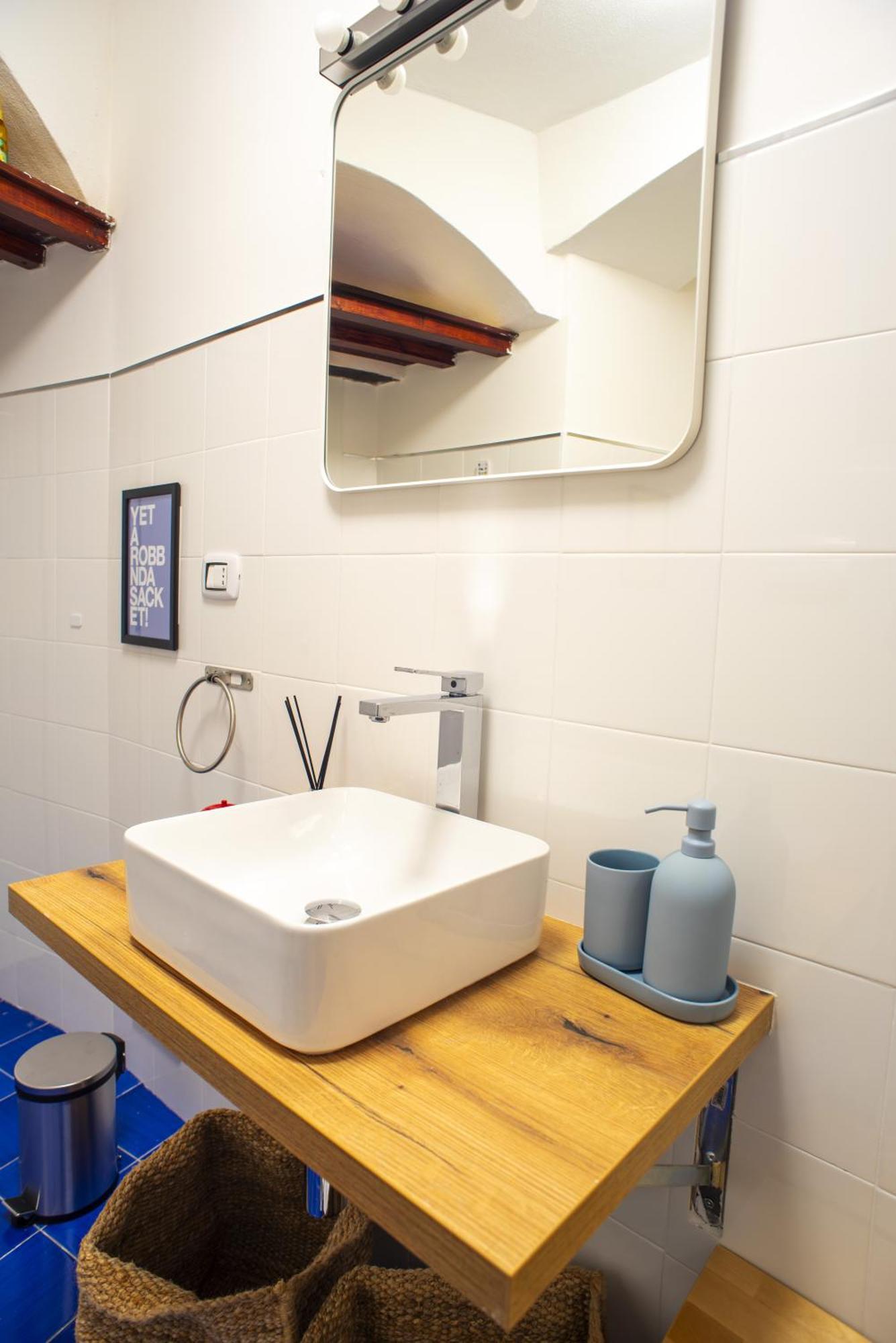 Conte Bed & Breakfast Salerno Centro Exterior photo